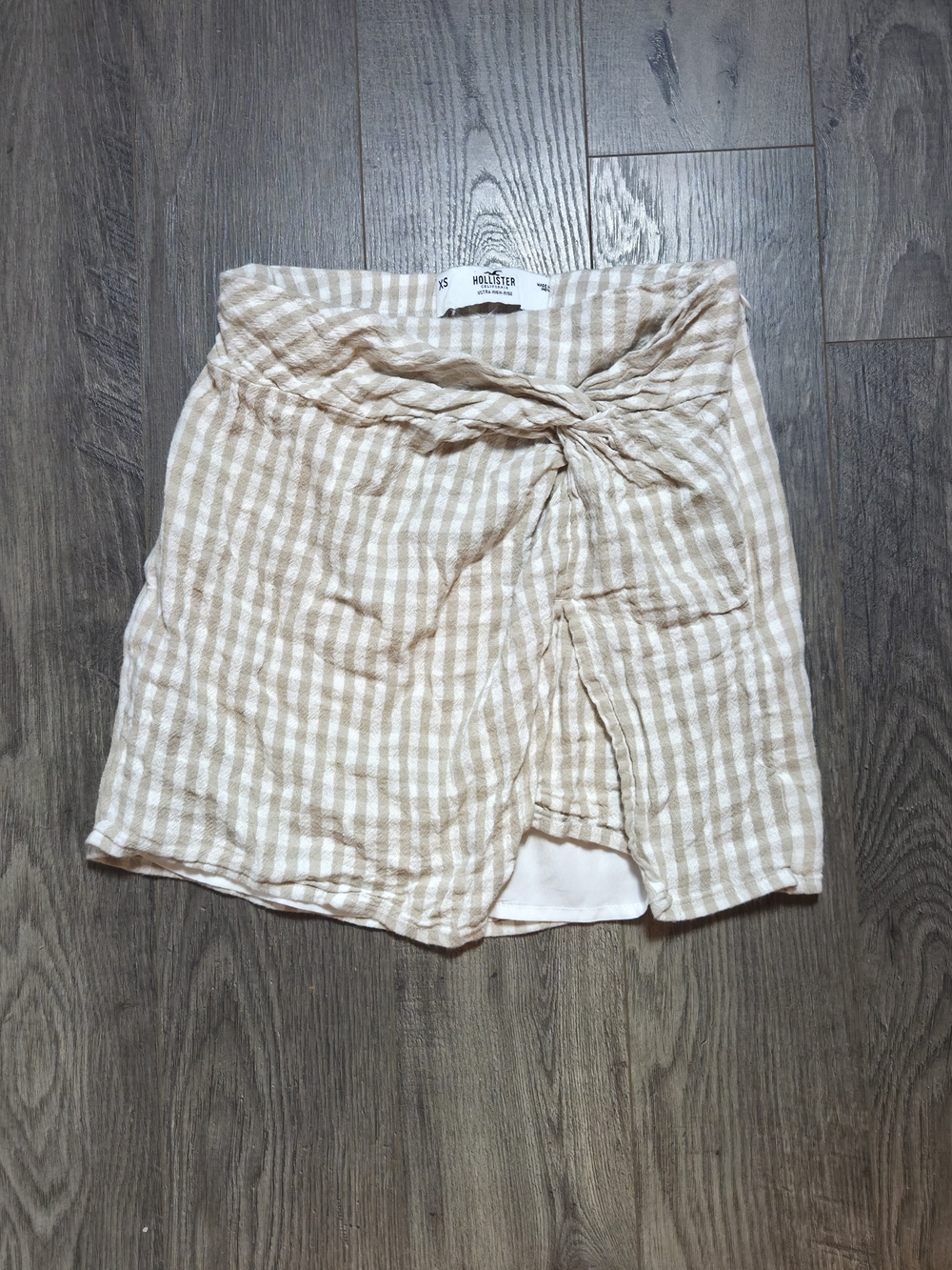 Hollister Beige & White Gingham Tie-Front Wrap Mini Skirt